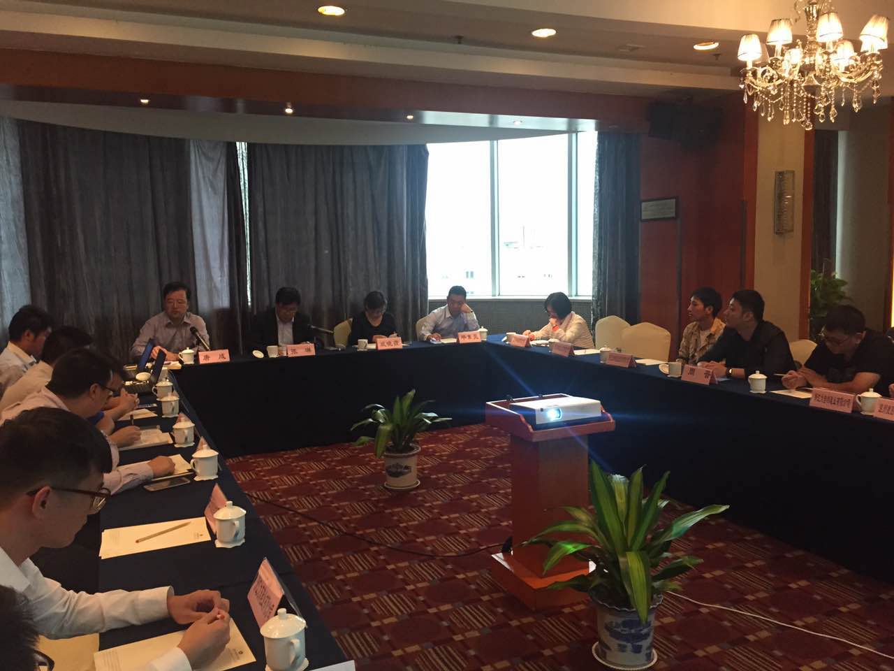 座談會.jpg
